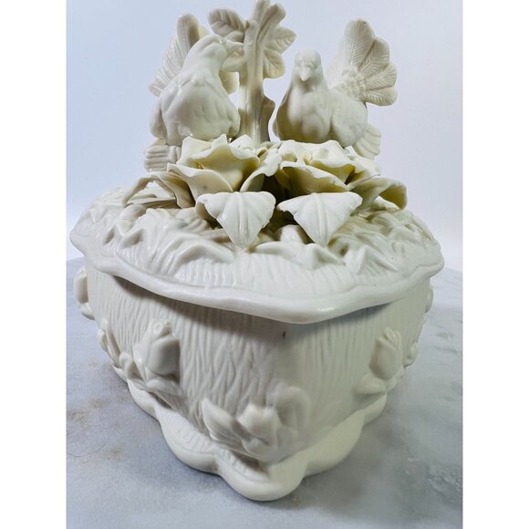 Vtg Bisque Porcelain Two Dove & Roses Heart Shaped Lidded Cream Trinket Box Gift - Picture 5 of 10